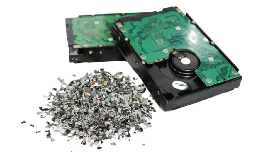 Parçalanmış hard disk ve imha sonrası çıkan parçacıklar